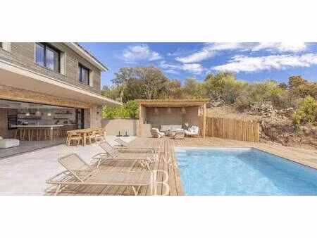 villa avec piscine et terrasse zonza (2a)