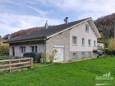 exclusivite autechaux-roide - maison familiale rénovée