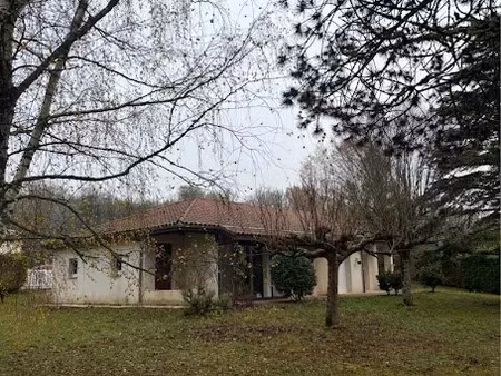 location maison 3 pièces 85 m² à assier (46320)  850 €