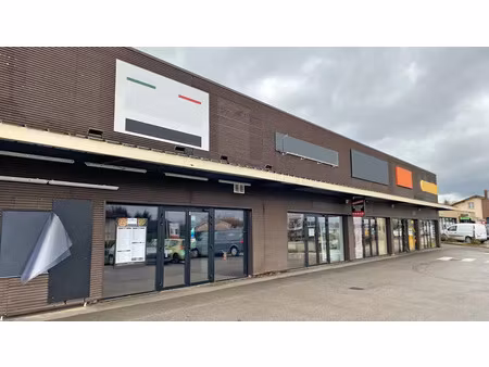 vente commerce 190 m² limas (69400)