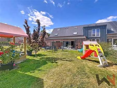 maison peb a idéalement située