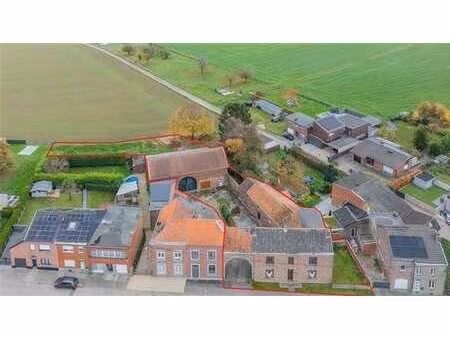 ensemble immobilier de caractère à juprelle