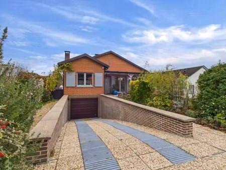 *** plus de visite possible / sous-compromis *** belle vill