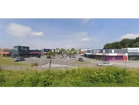 location commerce 3 pièces 165 m² à idron (64320)