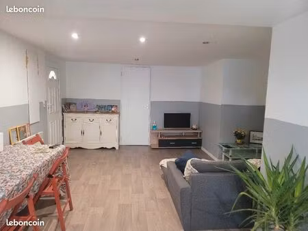 maisonnette 38m² meublé + clim + parking