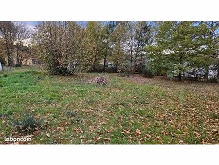 terrain 1498 m² guécélard