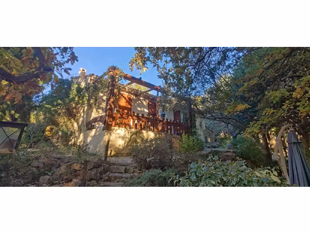 villa de plain pied sur terrain de 2670m2