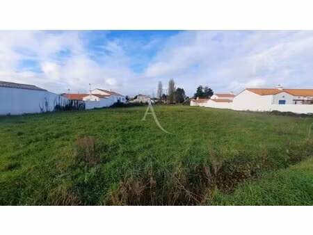 en vente terrain non constructible 2 745 m² – 435 400 € |barbâtre