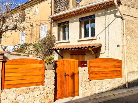 maison de village 38 5m² avec extérieur