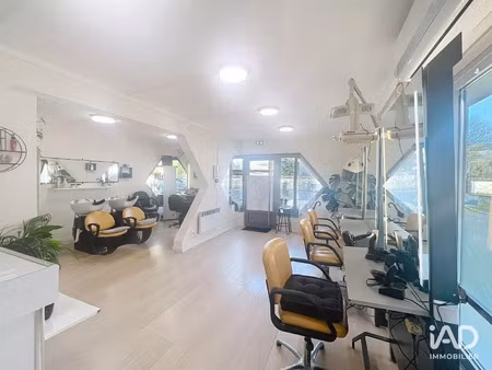 vente commerce 32 m² le mée-sur-seine (77350)