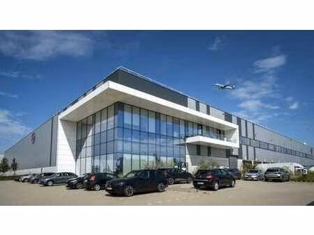 hub logistique heppignies | 44.592 m² d’entr.+ 2.760 m² bur