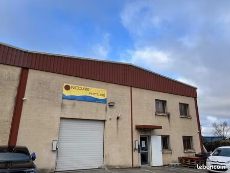 local commercial 310 m²