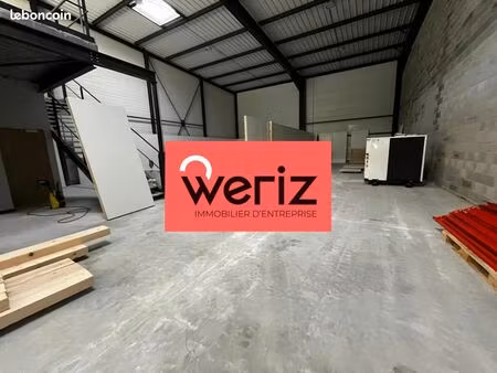local industriel 493 m²