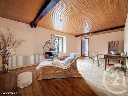 ferme 7 pièces 210 m²