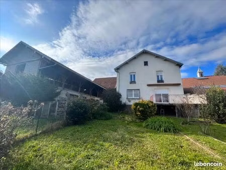 maison 6 pièces 137 m²