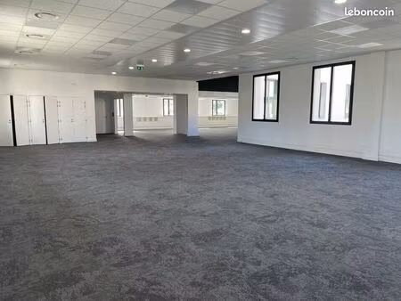 bureaux 659 m² venissieux