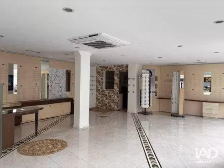 location commerce 82 m² à rambouillet (78120)