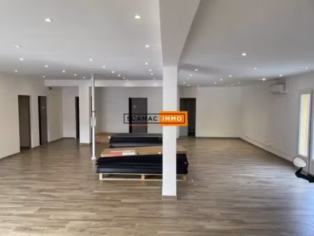 local d'activités de 430m²