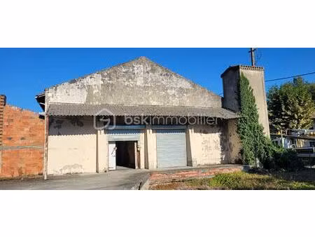 local commercial de 320 m² à beaumont-de-lomagne