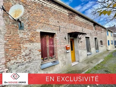 exclusivite ! maison mitoyenne en semi plain pied et en retrait de rue avec 5 chambres   g