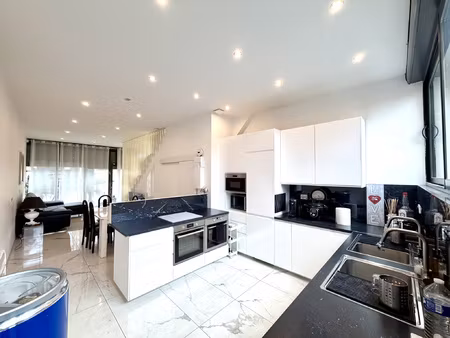 ** sublime maison de 5 pièces au style contemporain **