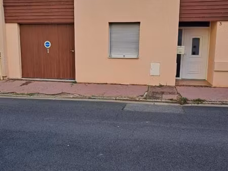 maison de ville 124 m² avec garage  deux chambres  cave.