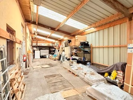 location hangar/batiment – 100 m² de stockage