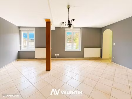 appartement 2 pièces 77 m²