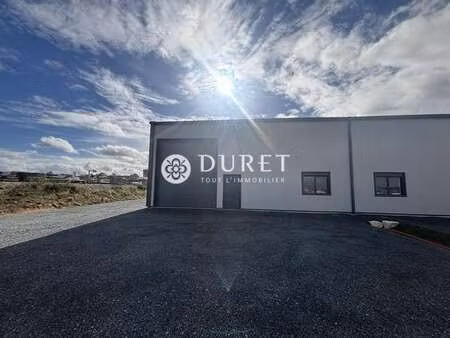 location bureaux et commerces à tillières (49230) : à louer / 187m² tillières