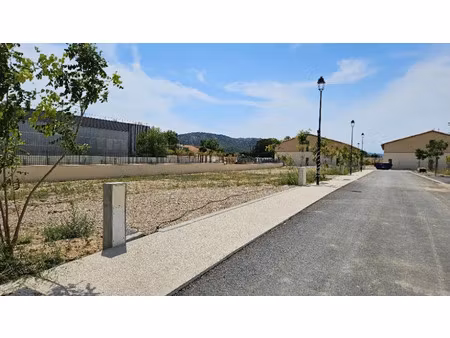 vente terrain 387 m² à peyrolles-en-provence (13860)  152 000 €
