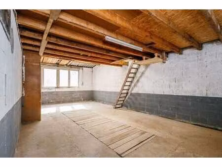 espace de stockage situé dans un quartier en développement !