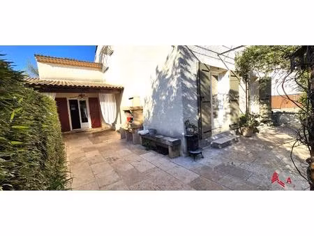 paradou : maison provençale avec 4 chambres  piscine et jardin