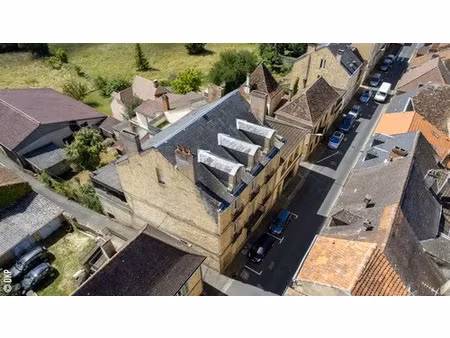 vente immeuble 0 pièces 331 m² à gourdon (46300)  270 000 €