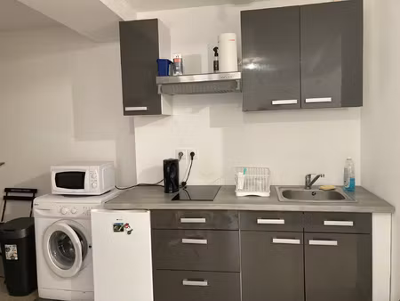 a lagnieu  en centre-ville  immeuble de 2 appartements t3 du