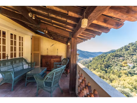 studio avec terrasse dans le village médiéval de peillon – à 20 minutes de nice