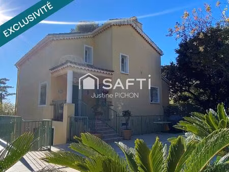 toulon  maison familiale entretenu avec rigueur.