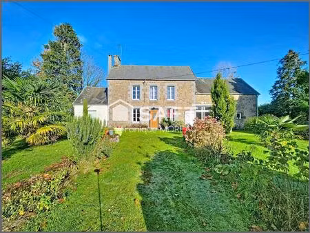 belle et vaste maison en pierres