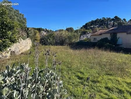 terrain + villa d'architecte