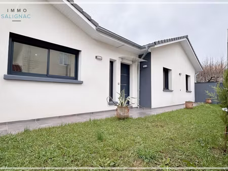 maison plain-pied récente (2021) centre de péronnas 3 ch