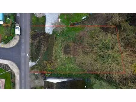 option! belle parcelle de 590m²!