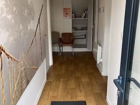 location locaux professionnels 40 m² à boulazac isle manoire (24750)  870 €