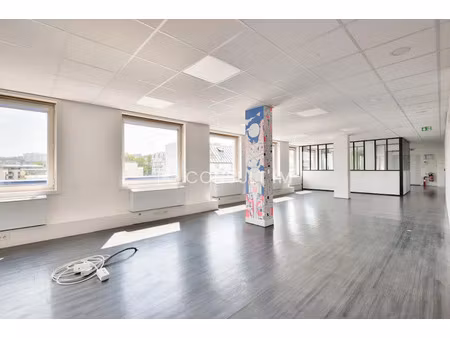 location locaux professionnels 1799 m² à suresnes (92150)  41 274 €
