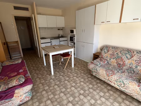 studio avec loggia résidence fond d'alagnon