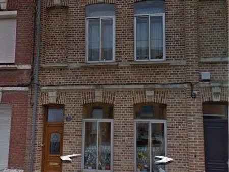 ? maison en colocation – 5 chambres avec salles de bain | rentabilité 10 % | amiens – 5 ru