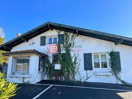 anglet  quartier maignon : maison des années 1950 à rénover