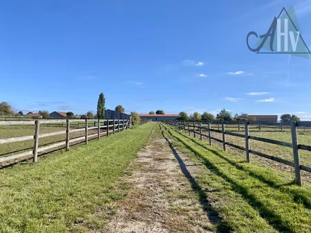 ecurie - 4 5 hectares - proche provins