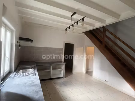 maison de ville dans un secteur calme - 3 chambres - l'isle d'espagnac (16)