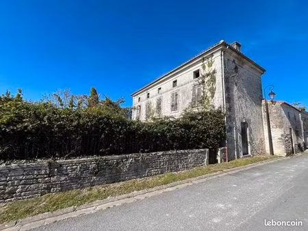 maison 3 pièces 155 m²