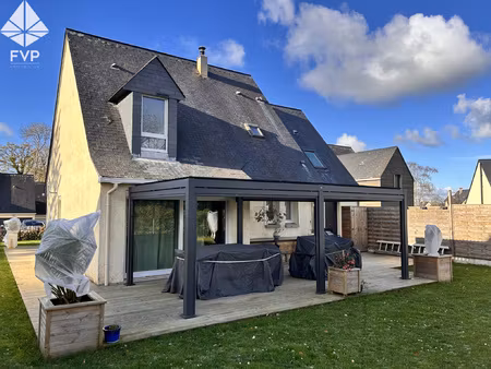 maison rénovée 2023  3 chambres  terrasse  pergola  garage 