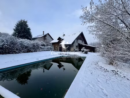 propriété avec piscine à allonzier-la-caille